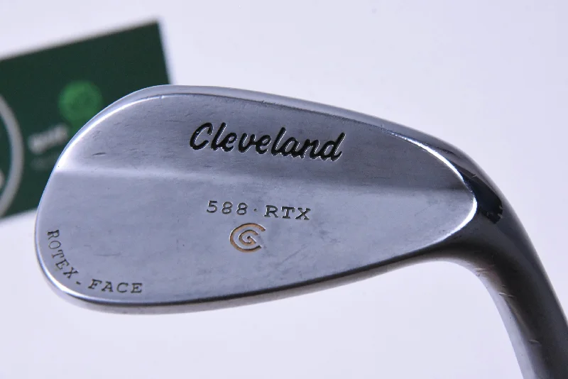 Simple Comfort Cleveland 588 RTX Gap Wedge / 50 Degree / Wedge Flex Dynamic Gold Shaft Simple Comfort Cleveland 588 RTX Gap Wedge / 50 Degree / Wedge Flex Dynamic Gold Shaft