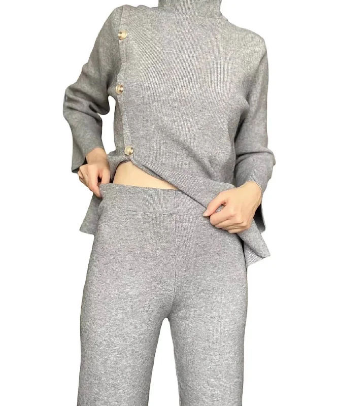 Elegant Style Long Turtleneck Top And Cropped Pants Set