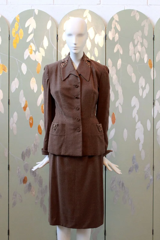 Relaxed Fit Wear Vintage 1950s Brown Fitted Skirt Suit Set With Beaded Detail, XS