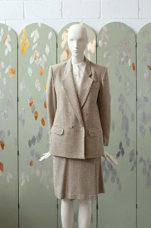 Cozy Fit Wear Vintage 1980s Cream And Beige Houndstooth Wool Wrap Skirt Set, S/M