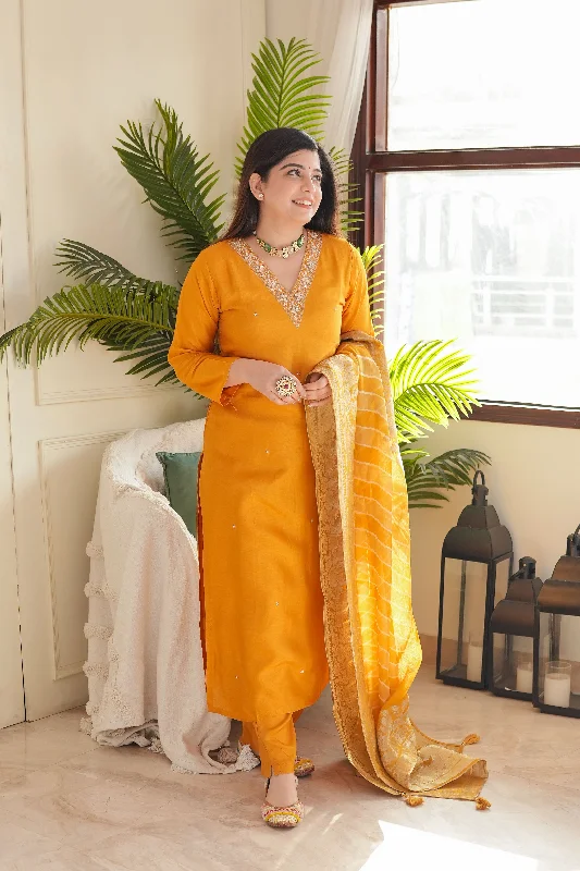 Body Design Zarah Yellow Silk Suit