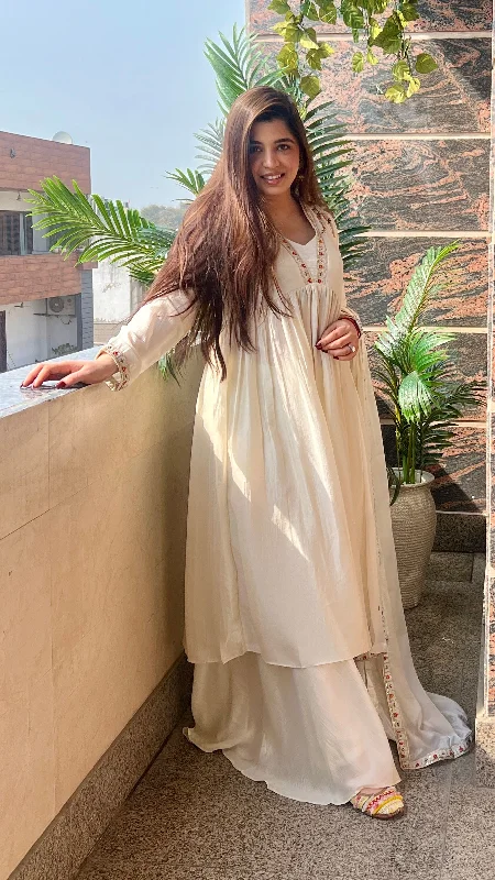 Elegant Wear Neeyara White Voluminous Anarkali Suit Set