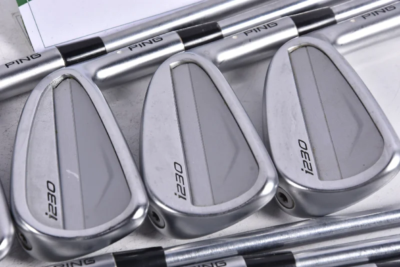 Smart Comfort Wear Ping i230 Irons / 4-PW+GW / White Dot / Stiff Flex Project X IO 110 Shafts Smart Comfort Wear Ping i230 Irons / 4-PW+GW / White Dot / Stiff Flex Project X IO 110 Shafts