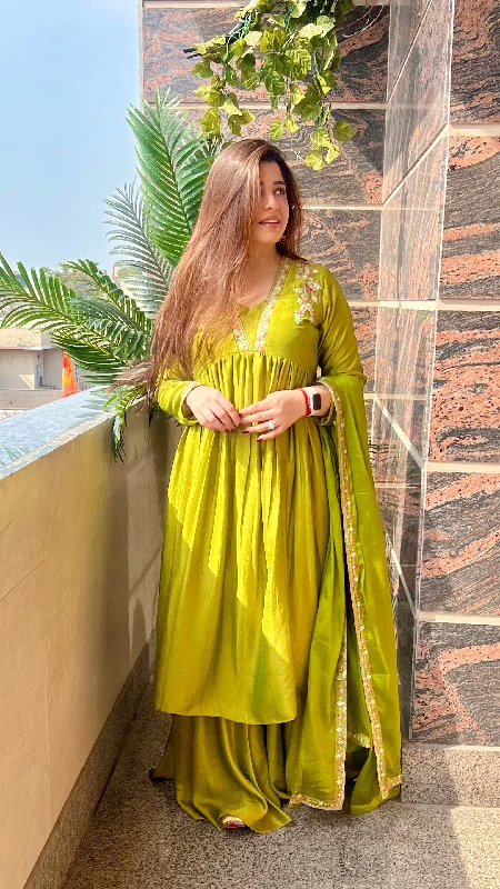 Chic Comfort Neeyara Green Voluminous Anarkali Suit Set