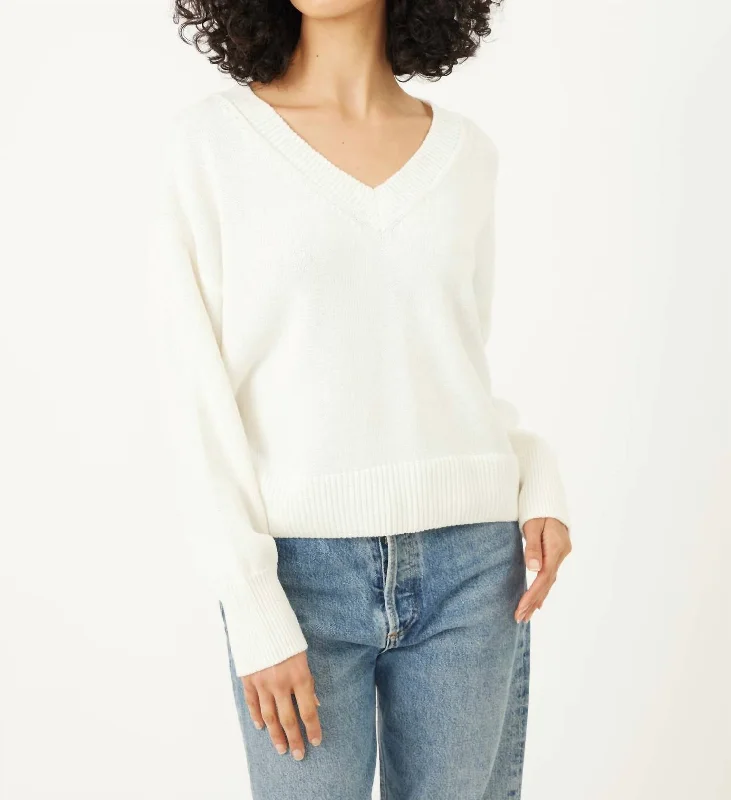 Cozy Outfit Nova V Neck In Chalk