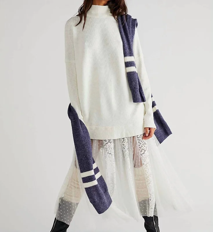 Embroidery Design Casey Tunic Sweater In Ivory