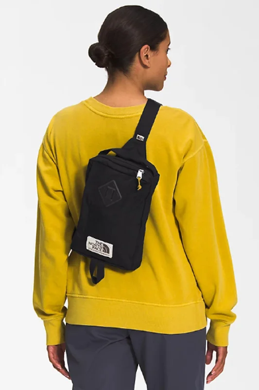 Fashion Wear The North Face Berkeley Field Bag in Black | NF0A52WA-84Z