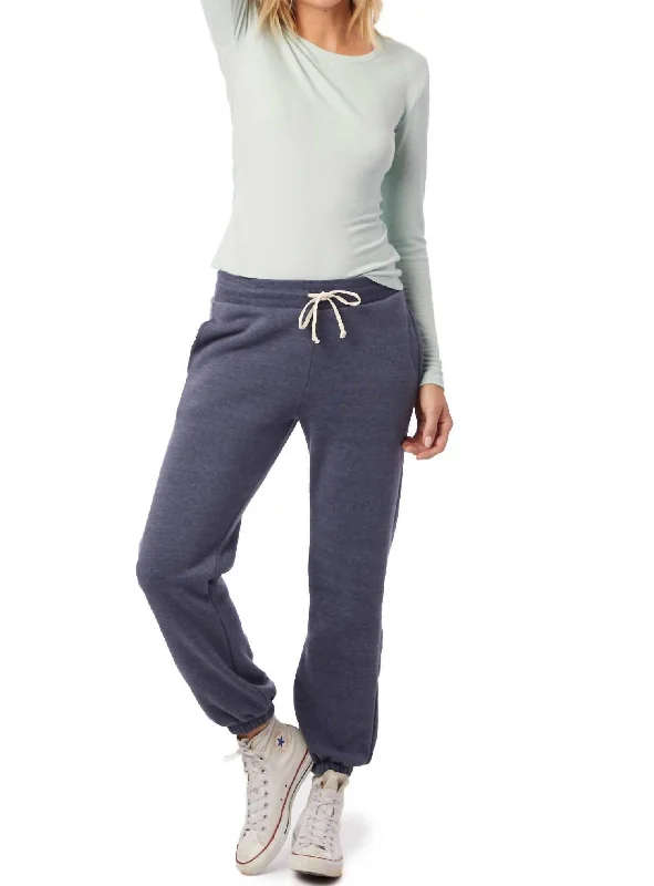 Celebrity Style Classic Sweatpant In Eco Navy
