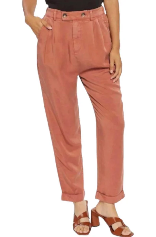 Versatile Itinerary Weekend Pants In Burndt Orange