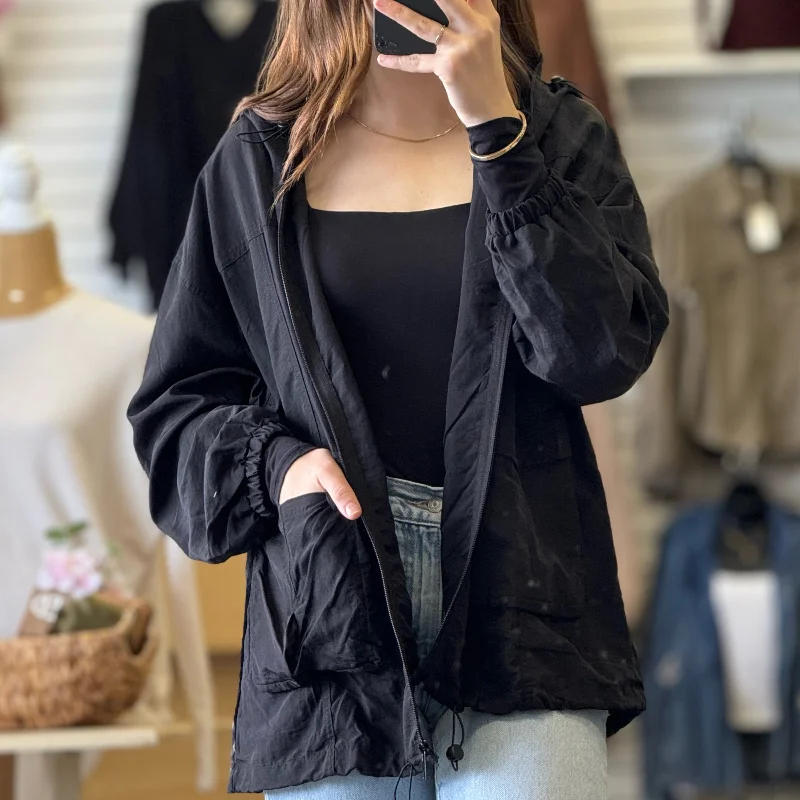Everyday Style My Go To Windbreaker Black
