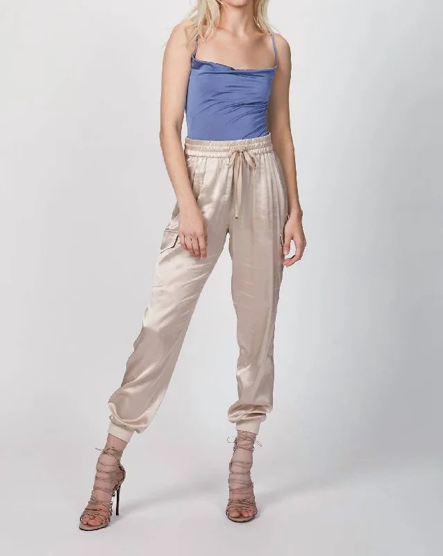 Easy Fashion Elsie Jogger In Blush