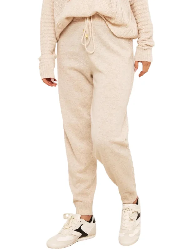 Sports And Leisure Luxe Cable Jogger In Cygnet