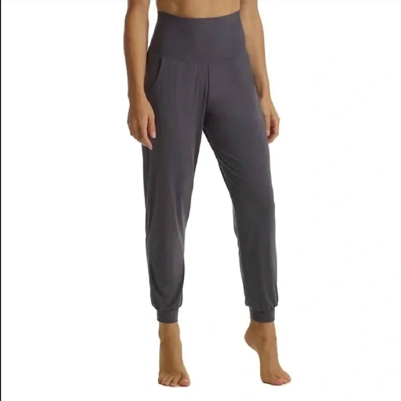Versatile Comfort Wear Butter High Rise Jogger In Graphite