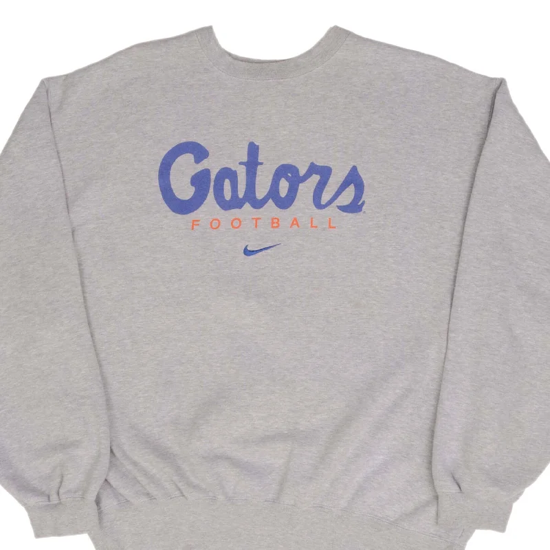 High Street Style VINTAGE NIKE CENTER SWOOSH GATORS FOOTBALL SWEATSHIRT 1990S SIZE XL High Street Style VINTAGE NIKE CENTER SWOOSH GATORS FOOTBALL SWEATSHIRT 1990S SIZE XL