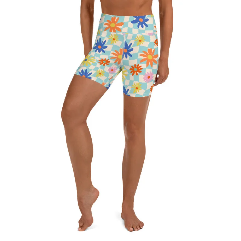 Cool Breeze At Night Retro Daisy Yoga Shorts