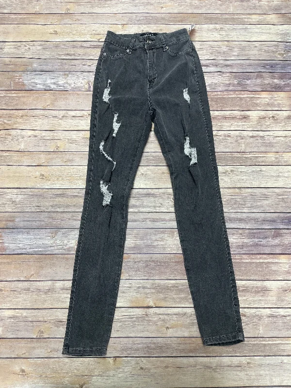 Classic Style Jeans Skinny By Akira  Size: 6