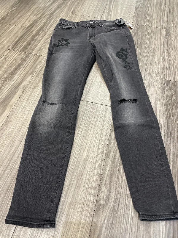 Trendy Dresses Jeans Straight By Old Navy  Size: 4