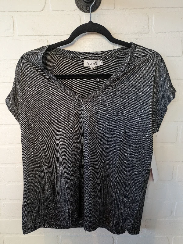 Sporty Comfort Top Short Sleeve Basic By Molly Bracken  Size: M