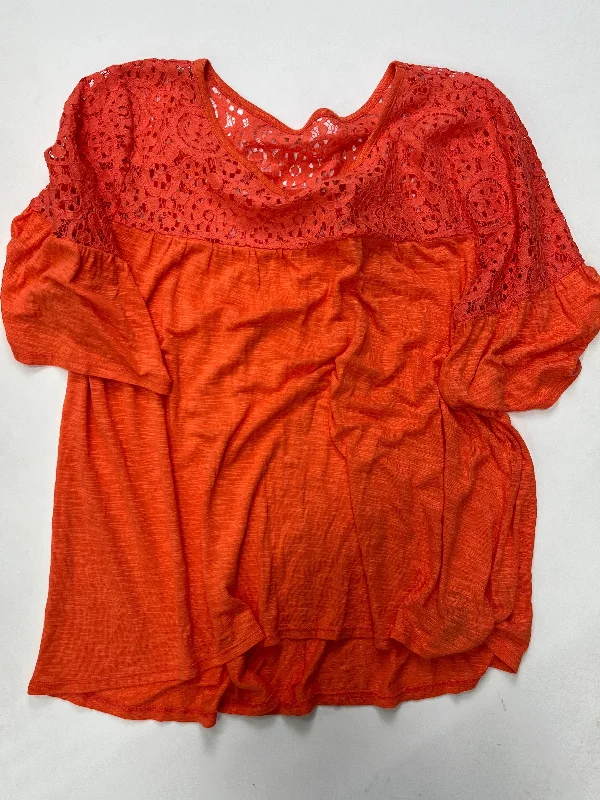 Classic Top Short Sleeve By Ana  Size: L