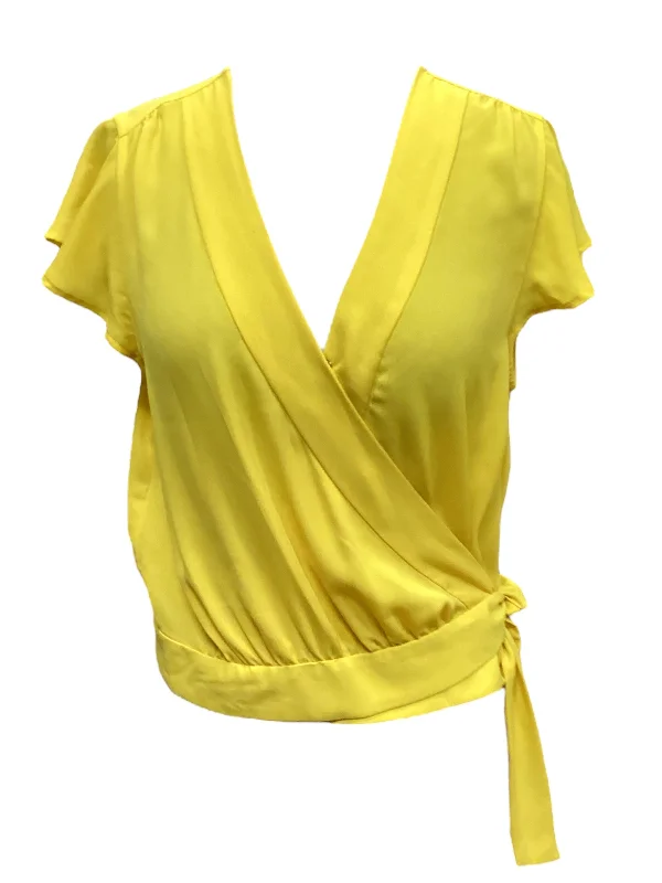 Classic Items Top Short Sleeve By Banana Republic  Size: S