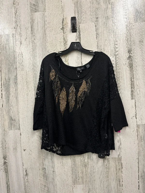 Sporty Elegance Top Short Sleeve By Miss Me  Size: M