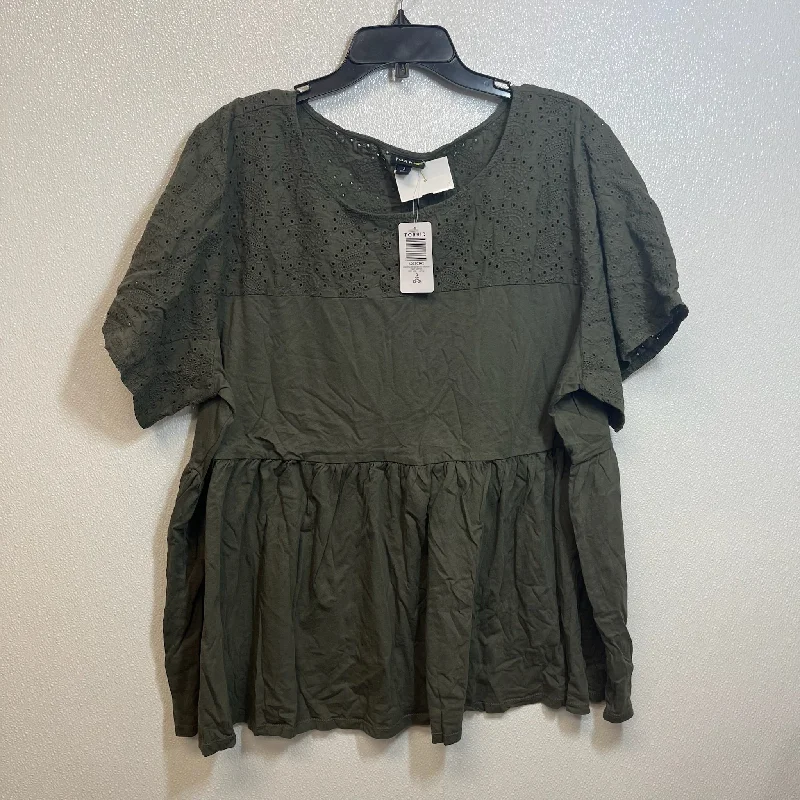 Street Fashion Top Short Sleeve By Torrid  Size: 3