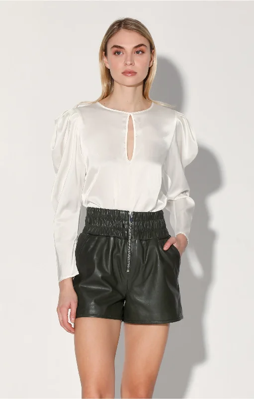 Modernism Dallas Short