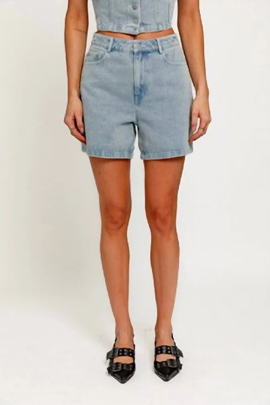 Effortless Comfort Mid Length Denim Shorts In Light Wash